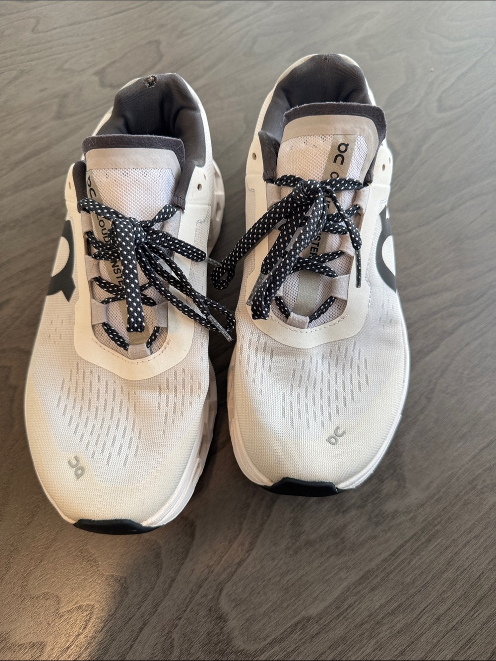 On Running woman’s White and Black Cloud Sneakers with Polka Dot Laces